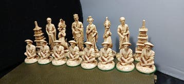 Asian themed chess set pagoda style - Mandarin or Mikado