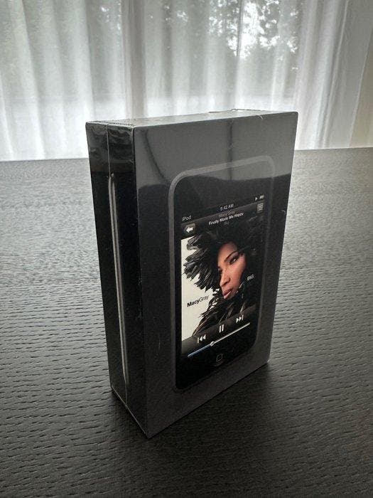Apple - iPod touch 16GB 1ère génération iPod, Spelcomputers en Games, Spelcomputers | Overige Accessoires