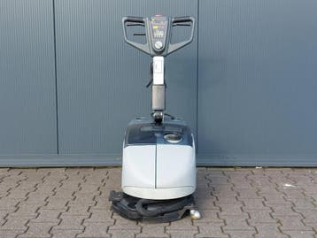 Nilfisk SC351 schrobmachine, Ophalen of Verzenden