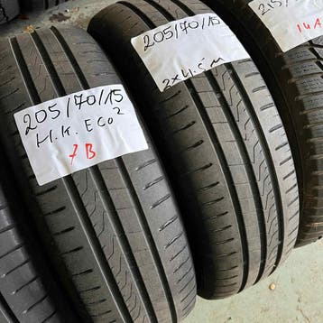 2 x Hankook 205-70-15 Zomerbanden 4,5mm, Auto-onderdelen, Banden en Velgen, Gebruikt, 15 inch, Band(en), Personenwagen