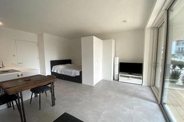 Studio Rosy Wertheimstraat in Amsterdam, Huizen en Kamers, Kamers te huur, Minder dan 20 m², Amsterdam