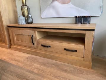 Tv kast Entraque, Huis en Inrichting, Kasten | Televisiemeubels, Ophalen, 150 tot 200 cm, Eikenhout, Nieuw