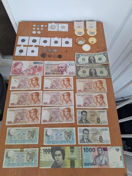 Wereld. Collection of coins and banknotes 1850-2000 (Zonder, Postzegels en Munten, Munten | Europa | Niet-Euromunten