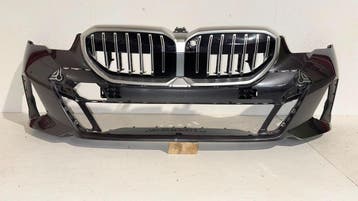 BMW 5-serie G60 G61 M Sport voorbumper 51118084653, Ophalen, Gebruikt, Voor, Bumper