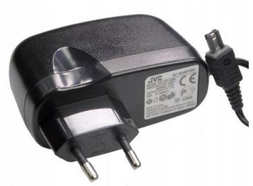 Oplader (AP-V30E) voor JVC Camcorders (JVC GZ-HD500, GZ-HD51, Verzenden, Zo goed als nieuw