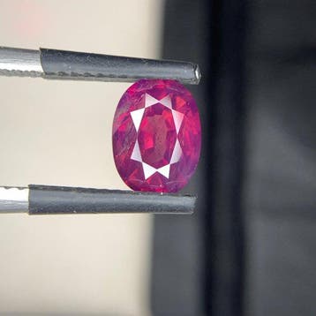 1 pcs Rood Robijn - 2.07 ct - Gemological Institute of, Nieuw