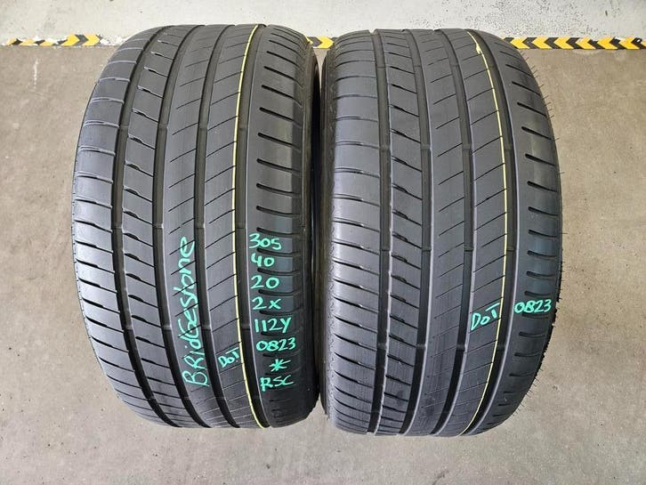 305/40/20 112Y*RSC BRIDGESTONE ZOMERBANDEN 6MM PROFIEL 2X, Auto-onderdelen, Banden en Velgen, 20 inch, Erkend duurzaam, Zomerbanden