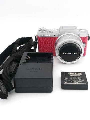 Panasonic Lumix DMC-GF7 + Lumix G Vario 12-32mm f/3.5-5.6, Nieuw