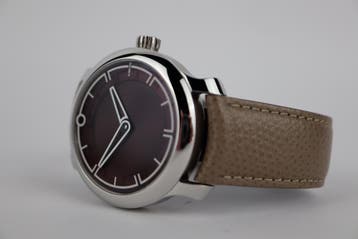 Horlige Ming 17.09 Burgundy 11/2024 Full set, perfecte staat, Overige merken, Leer, Staal, Polshorloge