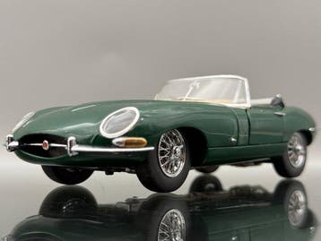 Franklin Mint 1:24 - Modelauto - 1961 Jaguar E-Type, Nieuw