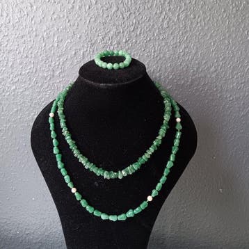Metaal, Vintage groene edelsteen kralen en armband -