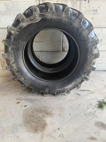 650/65R42 Vredestein Traxion+