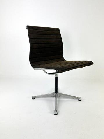 Herman Miller - Ray Eames, Charles Eames - Stoel - EA108 -
