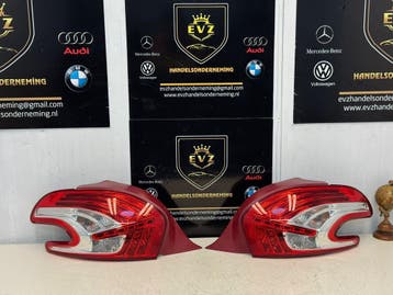 Peugeot 208 bj2015 achterlicht set rechts en links 2012/2019, Gebruikt, Peugeot
