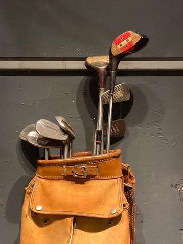 1930 - Antique - golf clubs - canvas golf bag with 8 vintage, Verzamelen, Overige Verzamelen, Nieuw