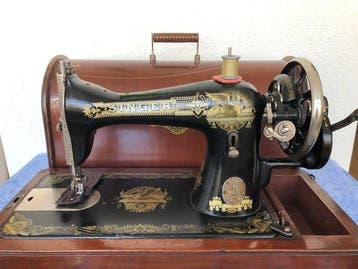 Singer 15K (1920) Naaimachine - Gietijzer