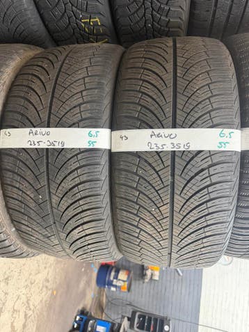 235-35-19 Arivo ALL SEASON 6.5mm Incl Montage 235 35 19, Gebruikt, 235 mm, All Season, Band(en)