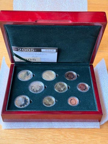 Luxemburg. Proof Set 2005 (incl. 2 euro Henri et Adolphe)