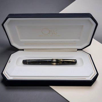 Omas - Arte Italiana Extra Faceted (Green Marbled) -, Nieuw