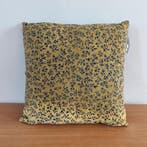 In The Mood Collection | Kussen Block Flower | 45x45x10cm, Ophalen of Verzenden, Nieuw, Geel, Vierkant
