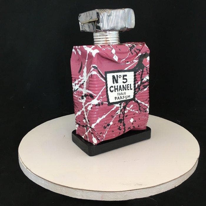 Norman Gekko (XX-XXI) - N°5 CHANEL, Antiek en Kunst, Kunst | Designobjecten