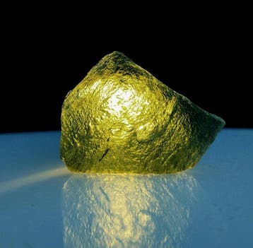 Moldaviet / 40.75 ct/ - verzamelmonster - Museumkwaliteit -