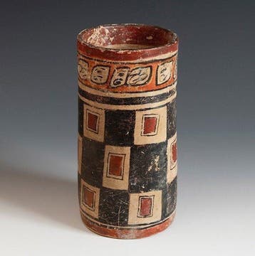 Maya Keramiek Maya-veelkleurige vaas met TL-analyse, 550–950