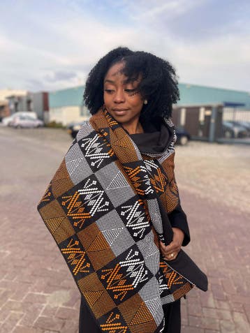 Warme Sjaal met Afrikaanse print Unisex - Kente Mud Zwart/or, Ophalen of Verzenden, Nieuw