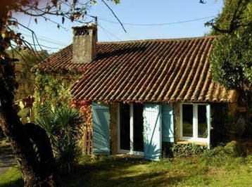 Vrijstaand vakantiehuis 2-5p met 2 overdekte terrassen, 2 slaapkamers, Huisdier toegestaan, Landelijk, Dordogne