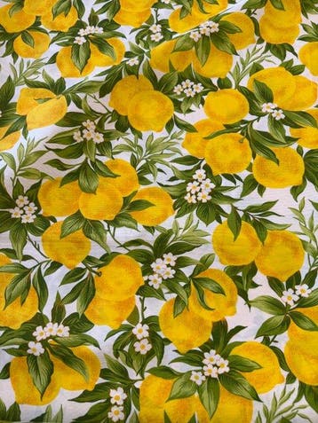 Vrolijk en kleurrijk stof in Siciliaanse stijl met, Antiek en Kunst