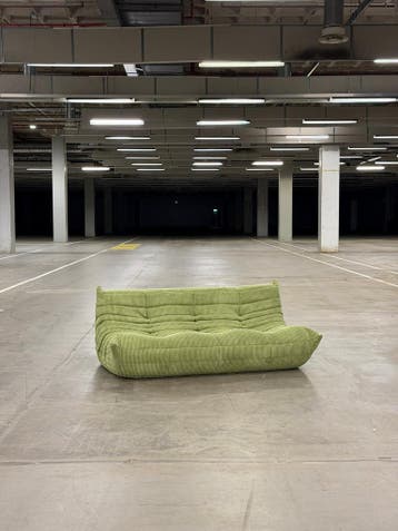 Ligne Roset Togo | Corduroy | NIEUWSTAAT + Garantie, Stof, Driepersoons, 75 tot 100 cm, Ophalen of Verzenden