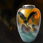 Takaoka alloy vase with eagle and golden sun relief – Shzan