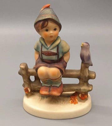 Goebel - Figuur - Goebel Boy & Bird - TMK4 - Keramiek, Antiek en Kunst