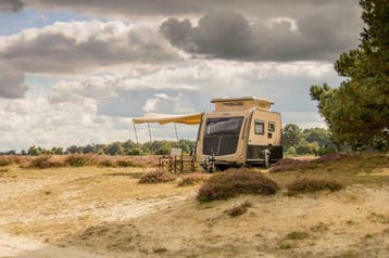 Kip Kompakt compleet vanaf €30500 Lichtgewicht hefdak, Caravans en Kamperen, Standaardzit, Kip, Luifel, Lengtebed