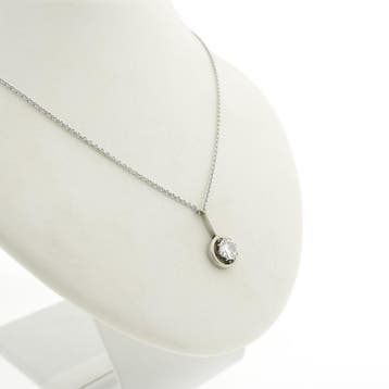 Witgouden ketting met vaste hanger en diamant; 0,70 ct., Gebruikt, Ophalen of Verzenden, Met edelsteen, Goud