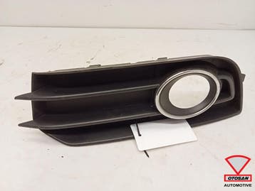 Audi A1 8X Voorbumper Rooster Rechts 8X0807682A, Ophalen, Gebruikt, Rechts, Audi