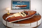 belle maquette riva 53 cm creme de Luxe en bois 1:14 -, Hobby en Vrije tijd, Nieuw