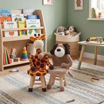 Giraffe George uit Peuterstoel Haken - Haakpret Anja Toone, Ophalen of Verzenden, Nieuw