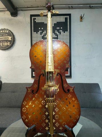 fp pop art - Louis Vuitton Violoncelle 103 cm luxury Wood