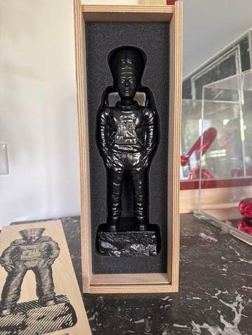 Imbue (1988) - Acient Astronaut NEFERTITI XL (In Graphite