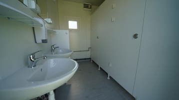 Geïsoleerde Sanitair Unit uit voorraad leverbaar, Nieuw