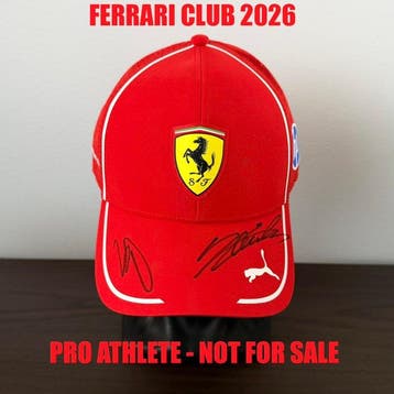 Ferrari - Formule 1 - Ferrari Club Cap - Signed by Lewis, Nieuw
