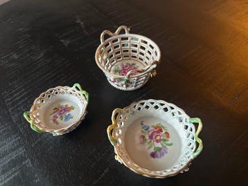 Carl Thieme - Bonbon mand (3) - Porselein - Dresden stijl