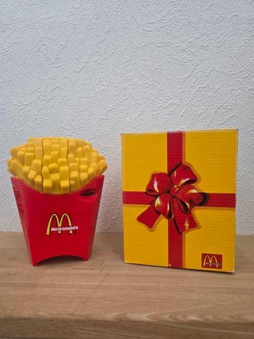 McDonalds French fries with original box NEW Analoge camera, Nieuw