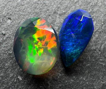 Opaal Cabochons- 1.05 g - (2)
