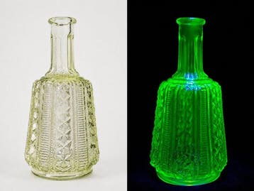 Verreries de Scailmont - Fles - uraniumglas
