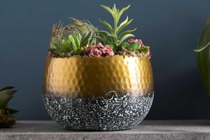 Handgemaakte decoratieve kom ORIENT 19cm goud met patina in, Huis en Inrichting, Woonaccessoires | Vazen, Ophalen of Verzenden