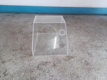 Broodbak - B32 x D44 x H24 cm - plexi