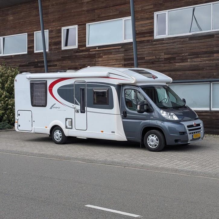Camper, Bürstner, BIT720, 2011, Caravans en Kamperen, Campers