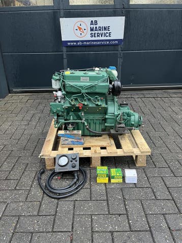 Volvo Penta 2003 scheepsmotor 28pk met warmtewisselaar en k, Ophalen of Verzenden, Nieuw